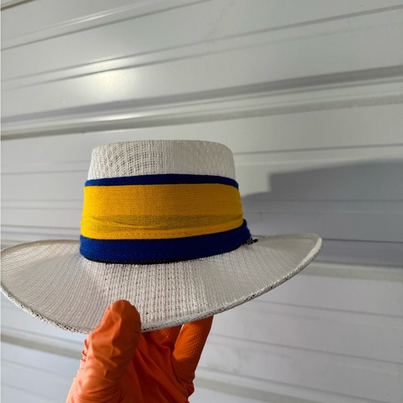 Woman hat - Picture 2 of 7